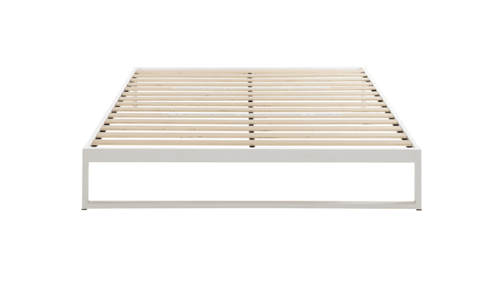 Keetsa Mínimo Industrial Snow White steel bed frame, straight-on front view displaying full wooden slat layout with center support rail and minimalist white rectangular base design.